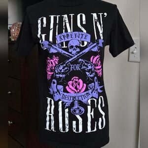 Guns N Roses Black Graphic Band Tee with Pink and Purple Design Size Small